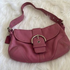 - Coach B060-9247 Pink Lilac Genuine Leather Soho bag